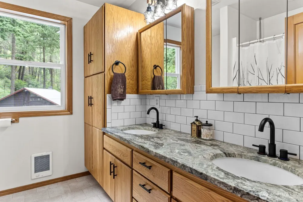 170 Deer Cove Lane Naches, WA 98937