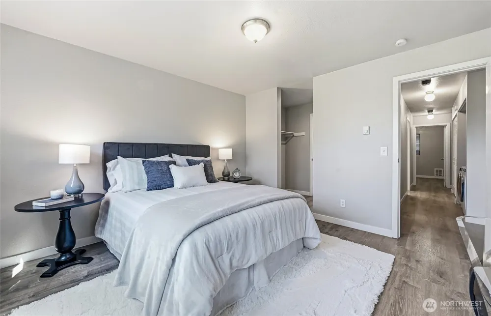 12543 NE 23rd Place #D1 Bellevue, WA 98005