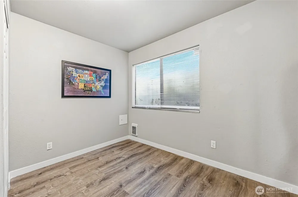 12543 NE 23rd Place #D1 Bellevue, WA 98005
