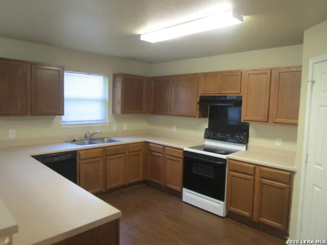 2848 SEASCAPE LN New Braunfels, TX 78130