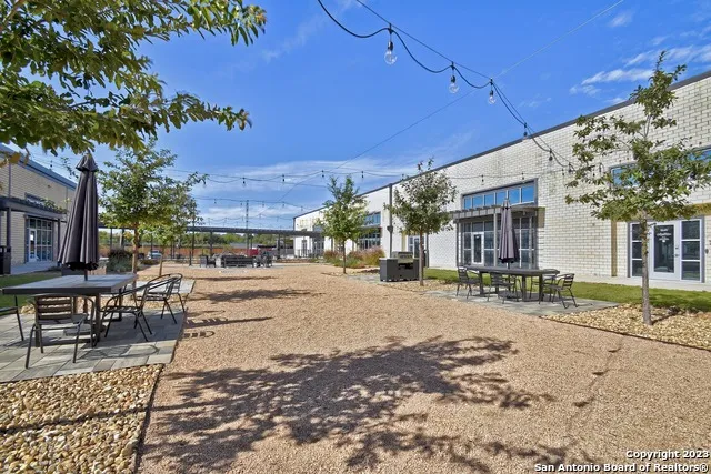 215 Coca Cola Pl Unit 302 San Antonio, TX 78219