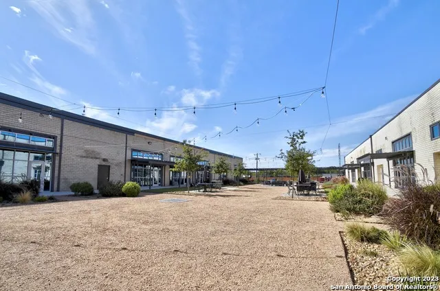 215 Coca Cola Pl Unit 302 San Antonio, TX 78219