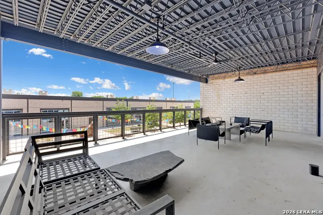 215 Coca Cola Pl Unit 220 San Antonio, TX 78219