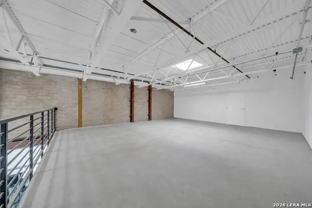 215 Coca Cola Pl Unit 220 San Antonio, TX 78219