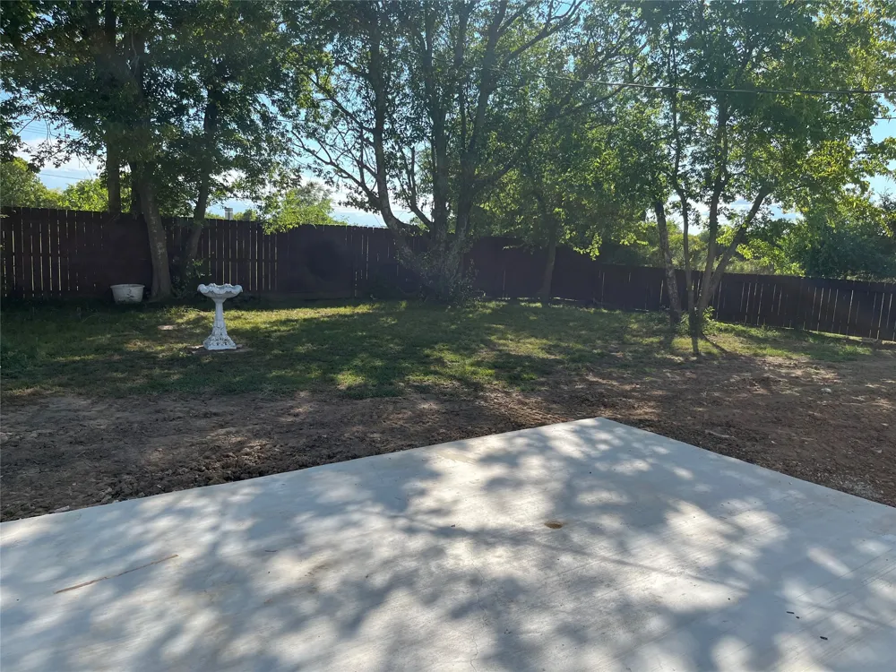 110 Circle Drive Point, TX 75472