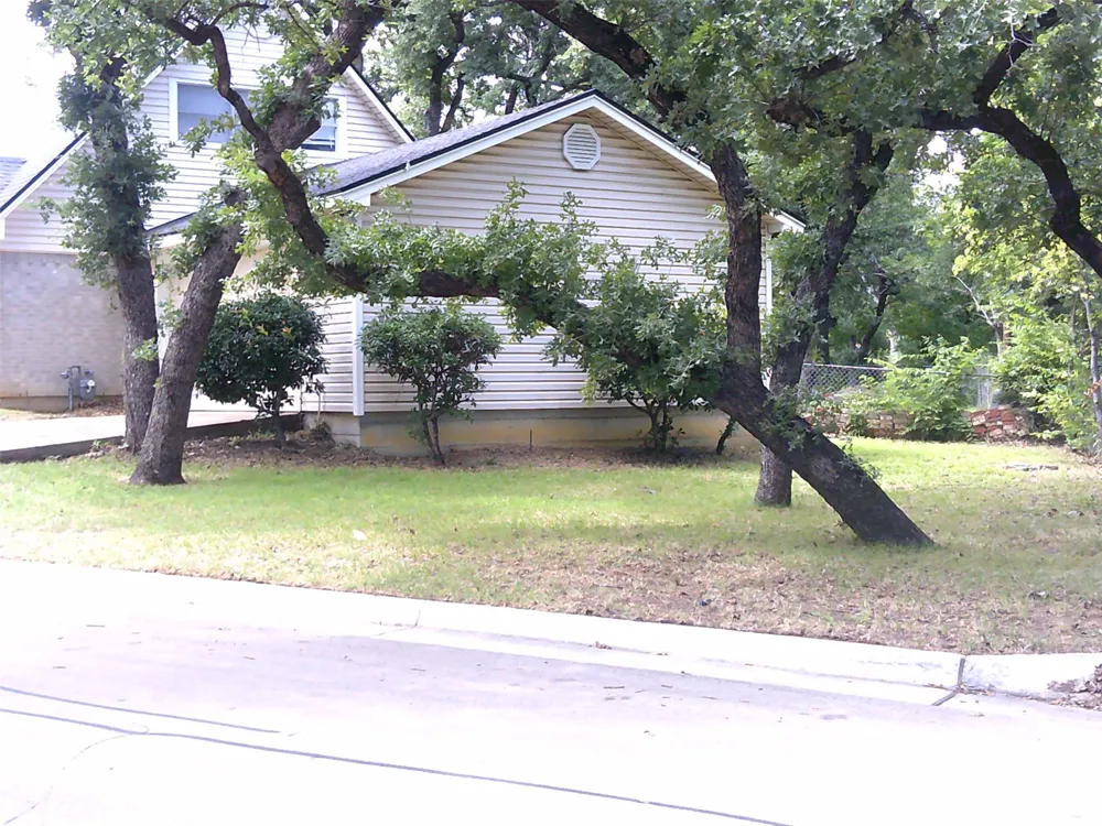 4509 Burke Road Fort Worth, TX 76119