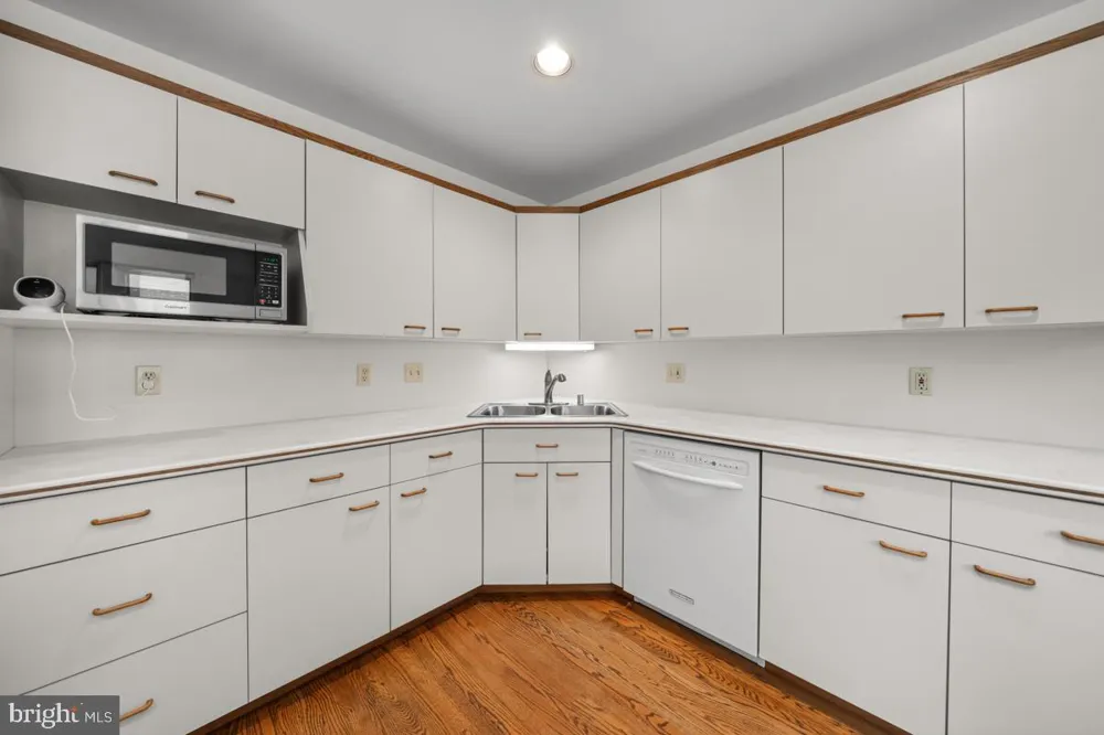 109 DOWNS DRIVE Wilmington, DE 19807