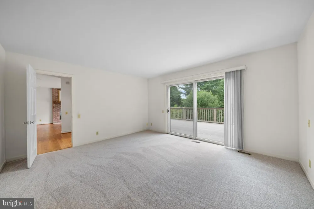 109 DOWNS DRIVE Wilmington, DE 19807