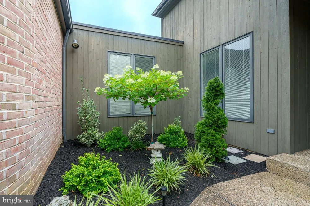 109 DOWNS DRIVE Wilmington, DE 19807