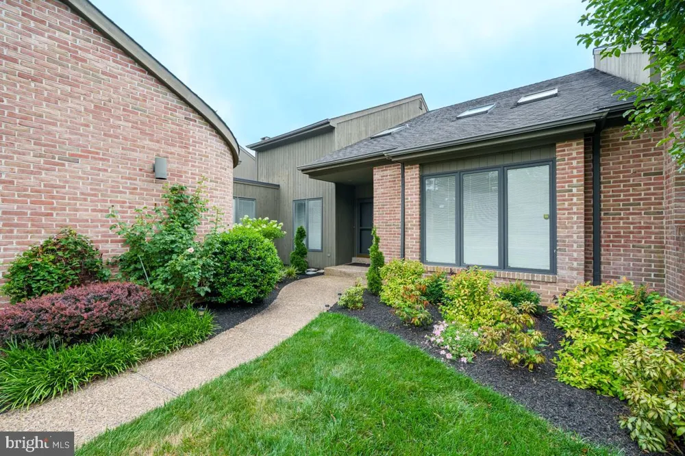 109 DOWNS DRIVE Wilmington, DE 19807
