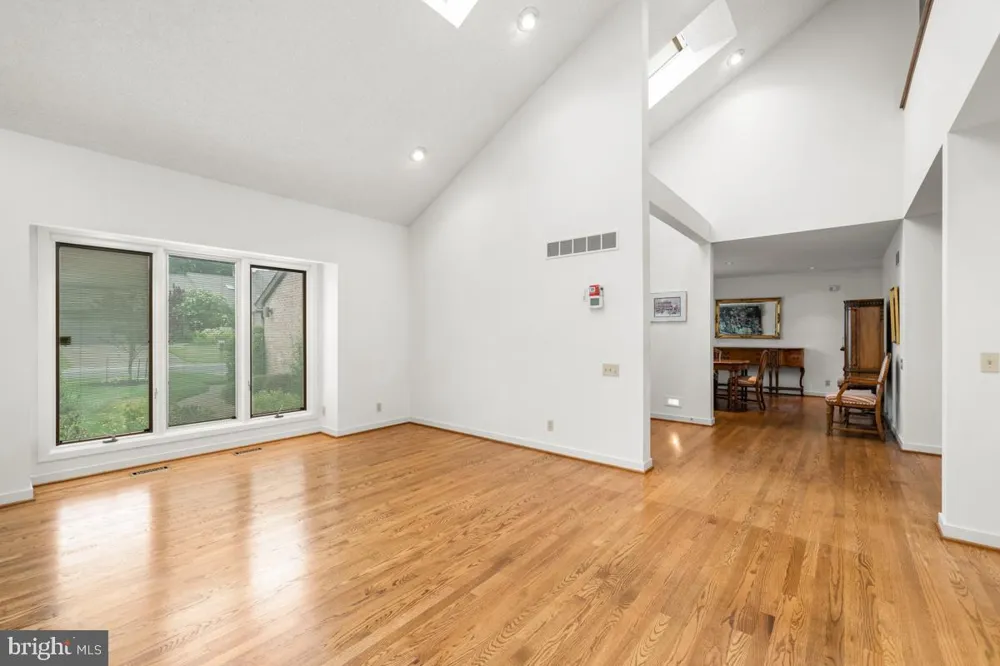 109 DOWNS DRIVE Wilmington, DE 19807