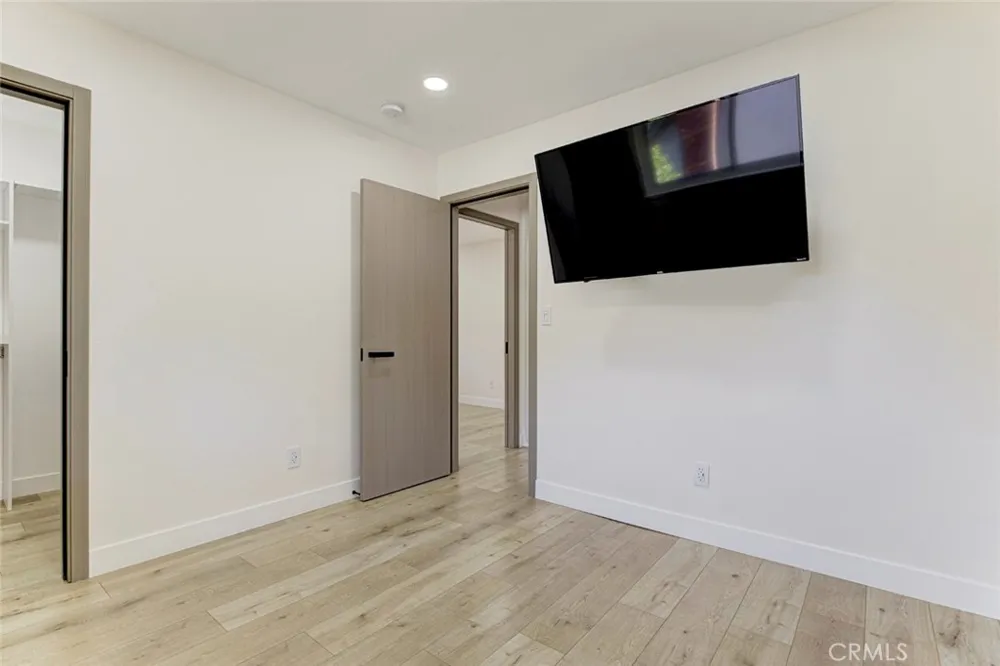 8338 Sale West Hills, CA 91304