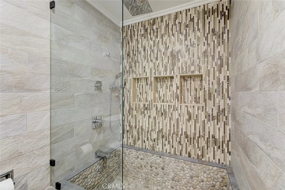 8338 Sale West Hills, CA 91304