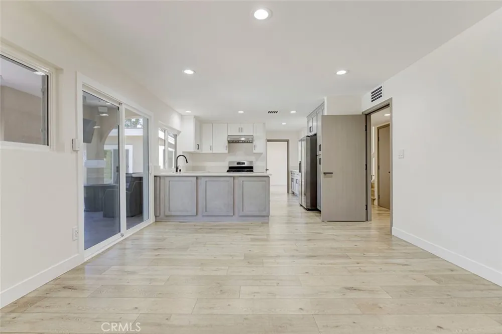 8338 Sale West Hills, CA 91304