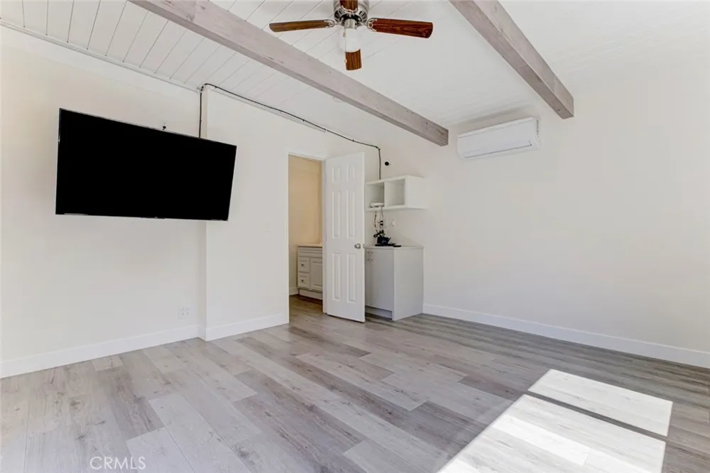 8338 Sale West Hills, CA 91304