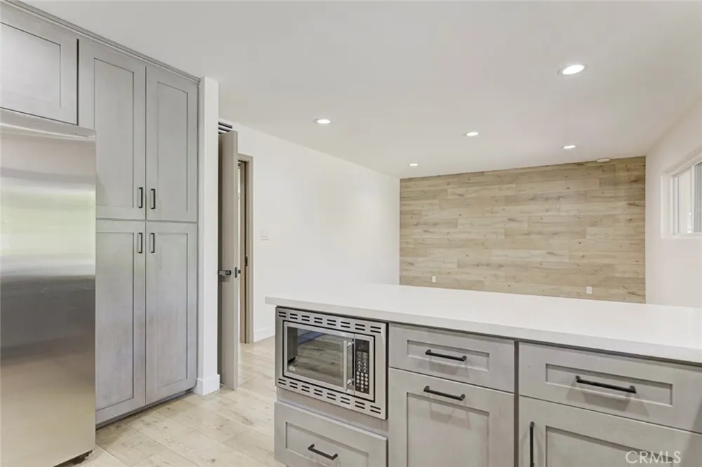 8338 Sale West Hills, CA 91304