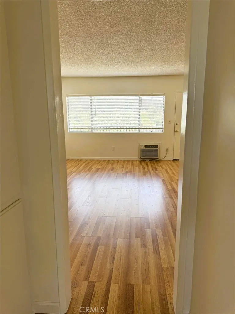 2310 Washington #F Burbank, CA 91504