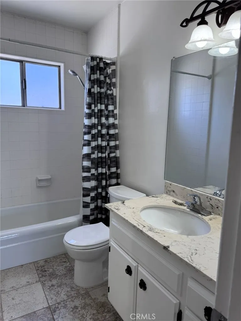 2310 Washington #F Burbank, CA 91504