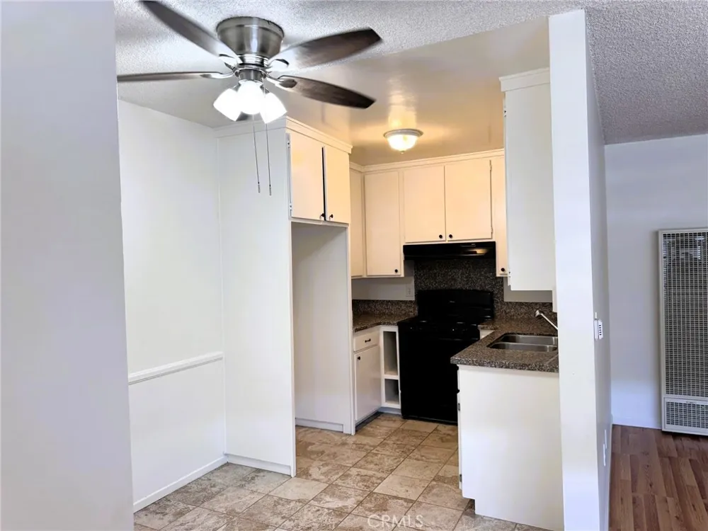 2310 Washington #F Burbank, CA 91504