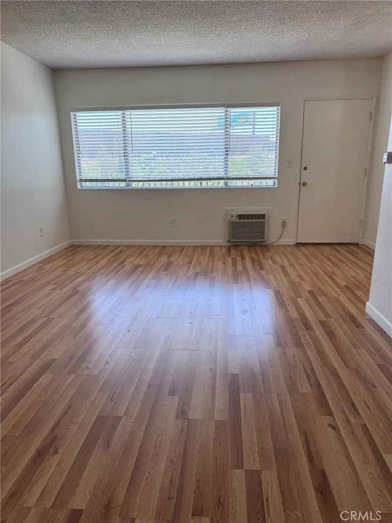 2310 Washington #F Burbank, CA 91504