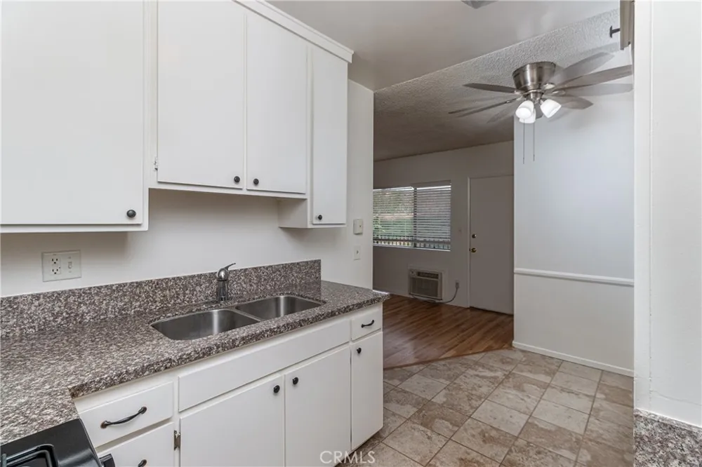 2310 Washington #F Burbank, CA 91504