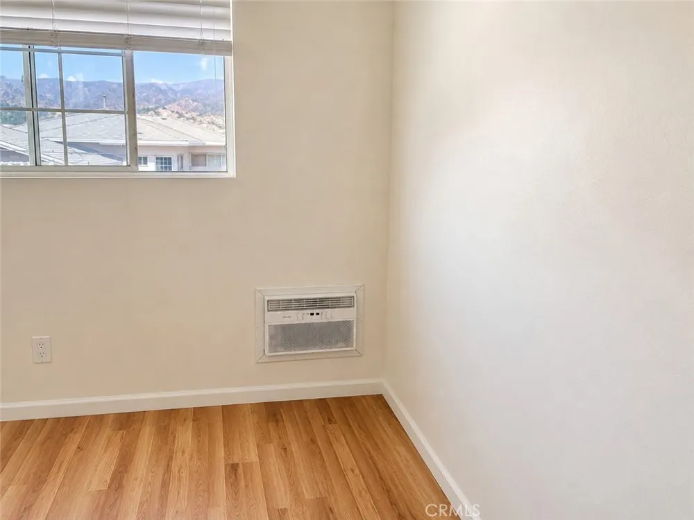2310 Washington #F Burbank, CA 91504