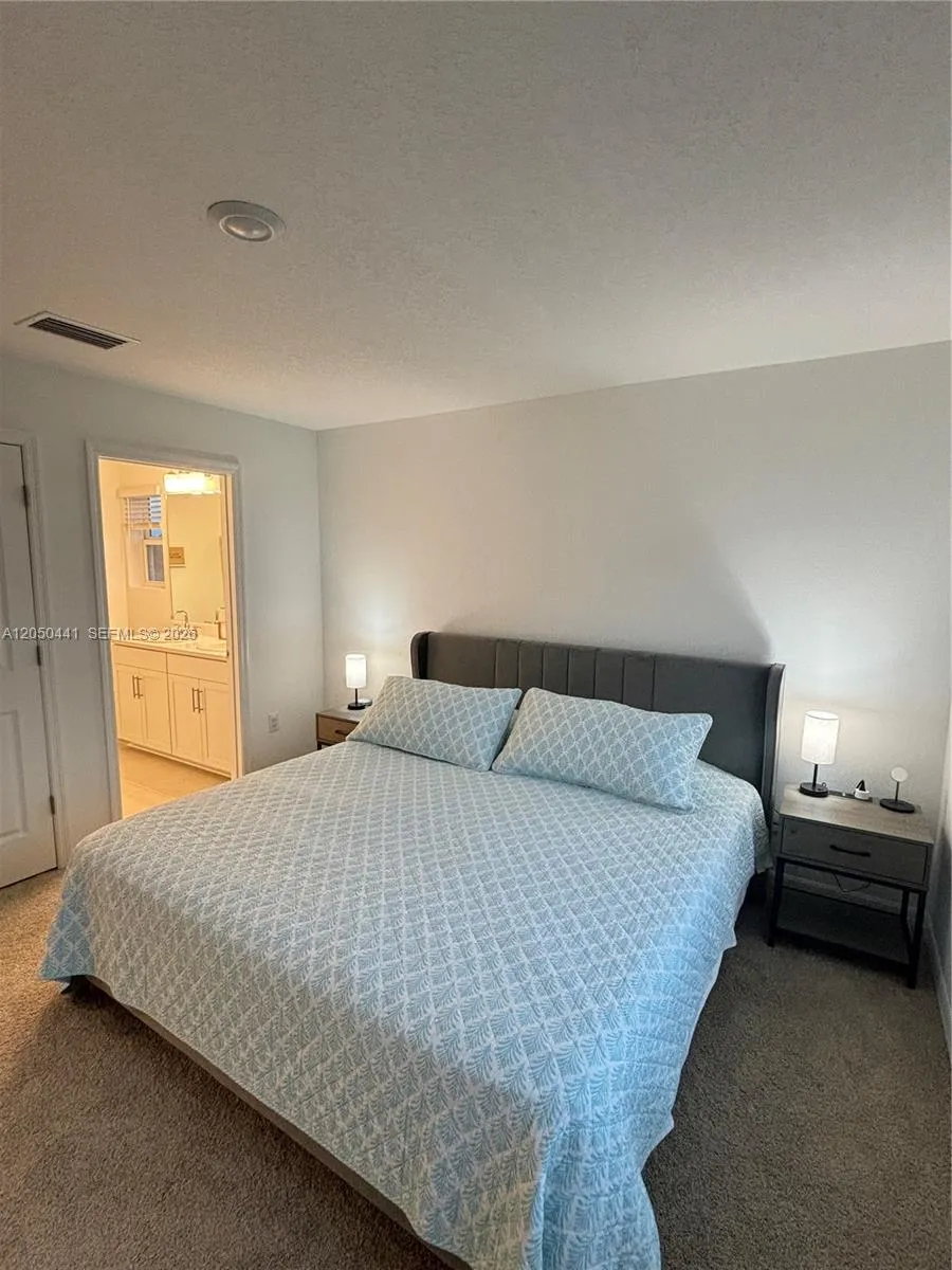 8768 daybreak st Sarasota, FL 34241
