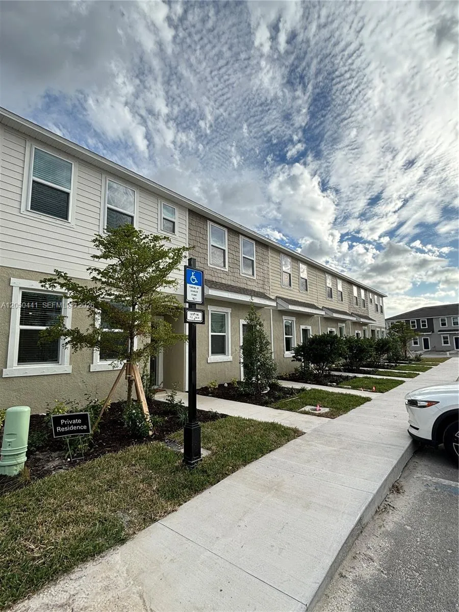 8768 daybreak st Sarasota, FL 34241