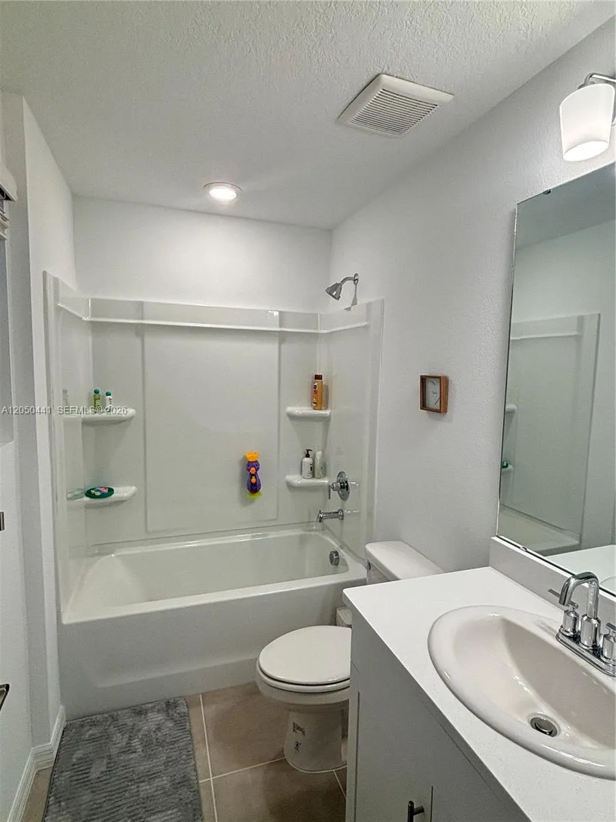 8768 daybreak st Sarasota, FL 34241
