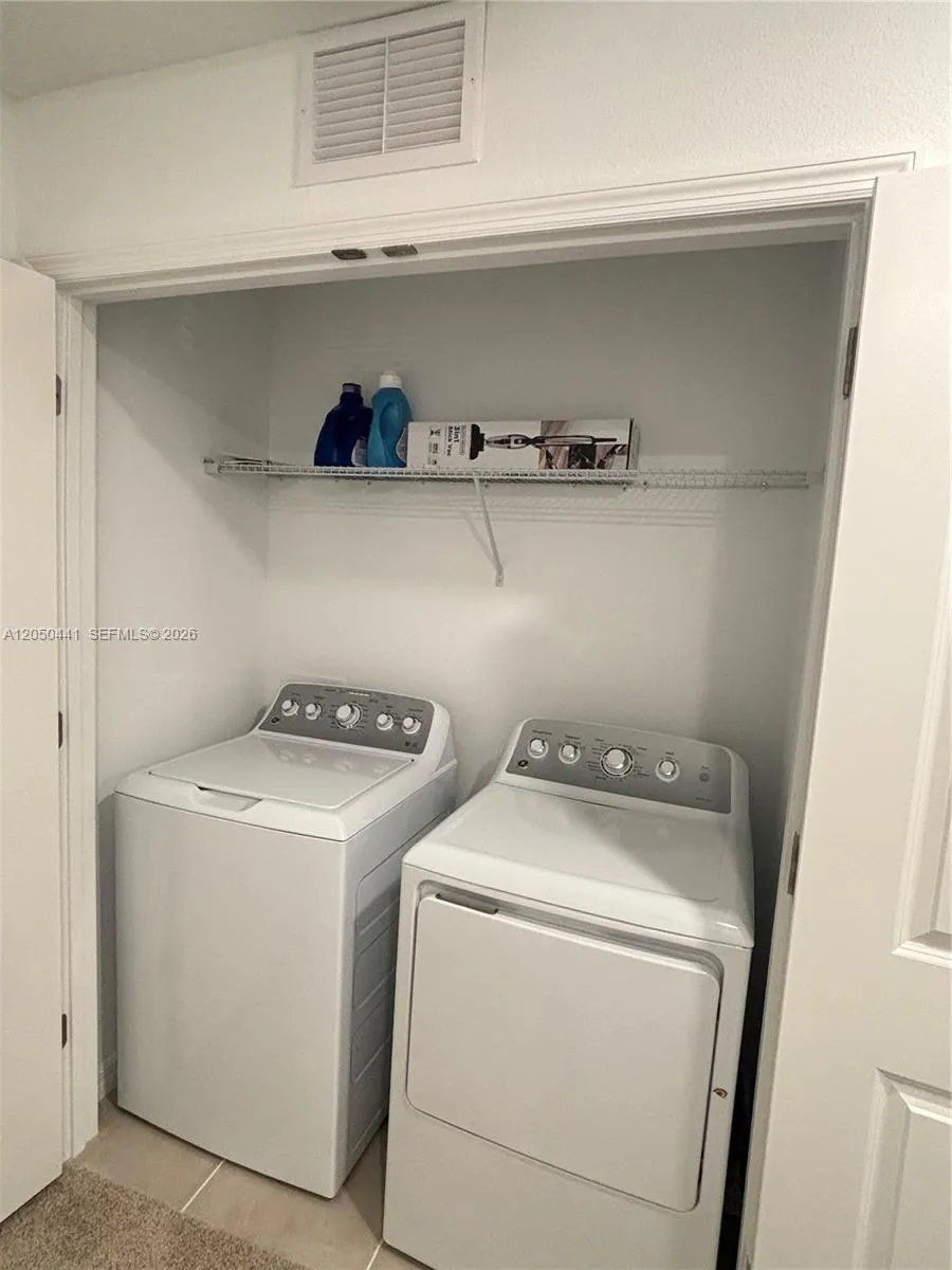 8768 daybreak st Sarasota, FL 34241