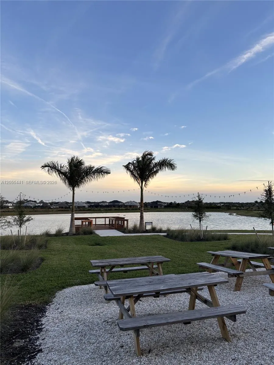 8768 daybreak st Sarasota, FL 34241