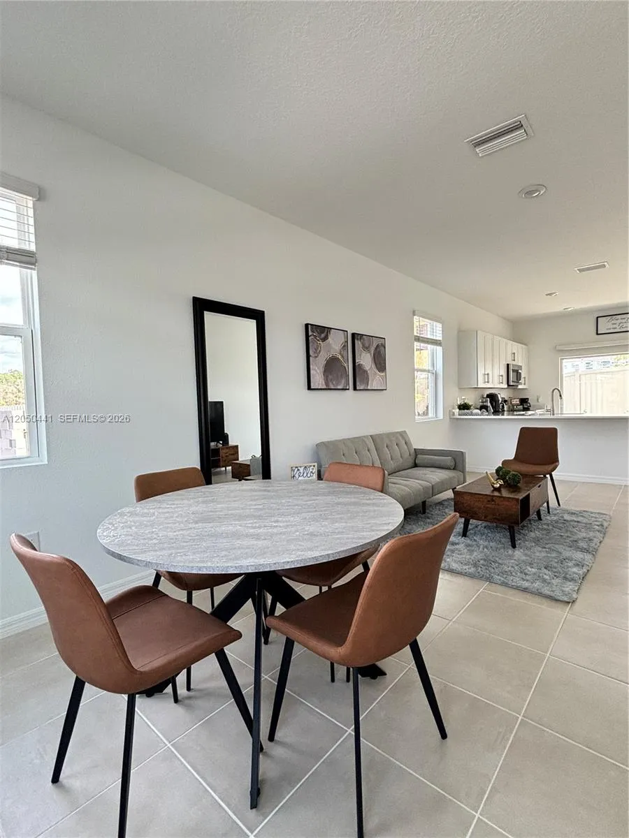 8768 daybreak st Sarasota, FL 34241