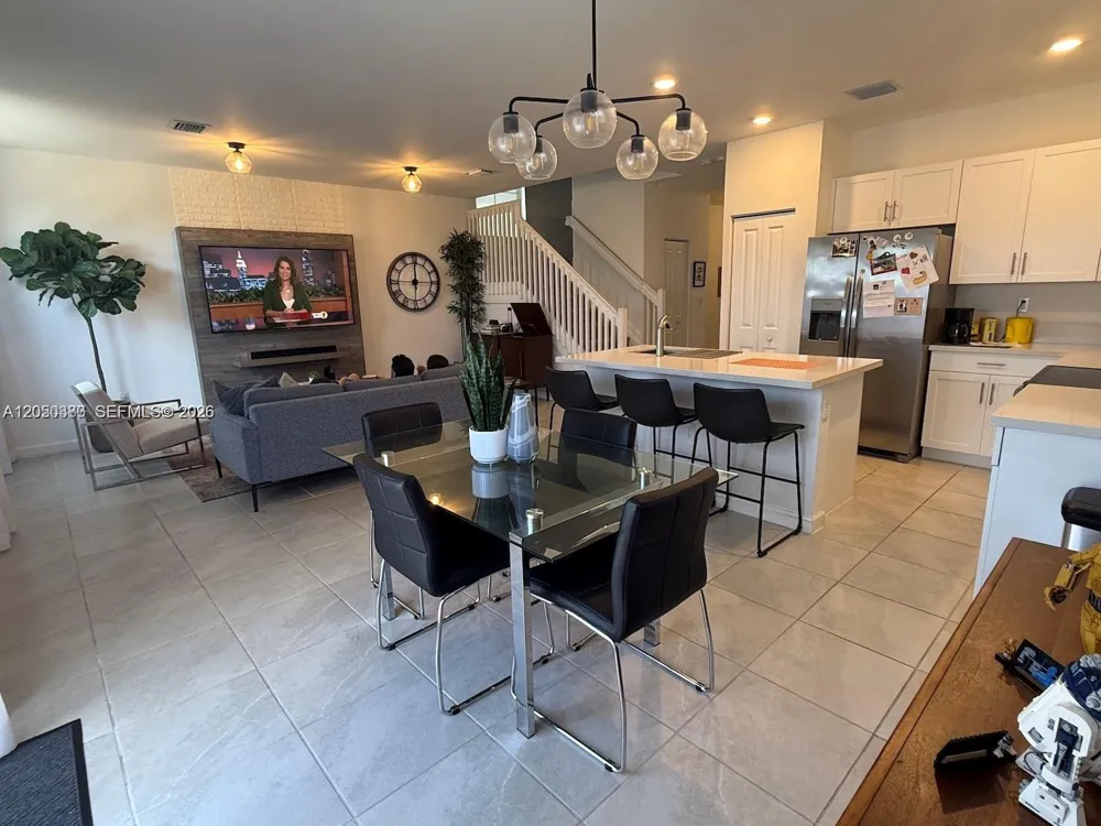 10072 SW 231 st Ln Miami, FL 33190