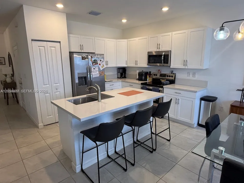 10072 SW 231 st Ln Miami, FL 33190