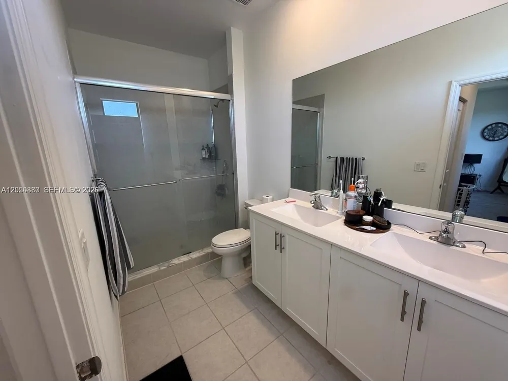 10072 SW 231 st Ln Miami, FL 33190