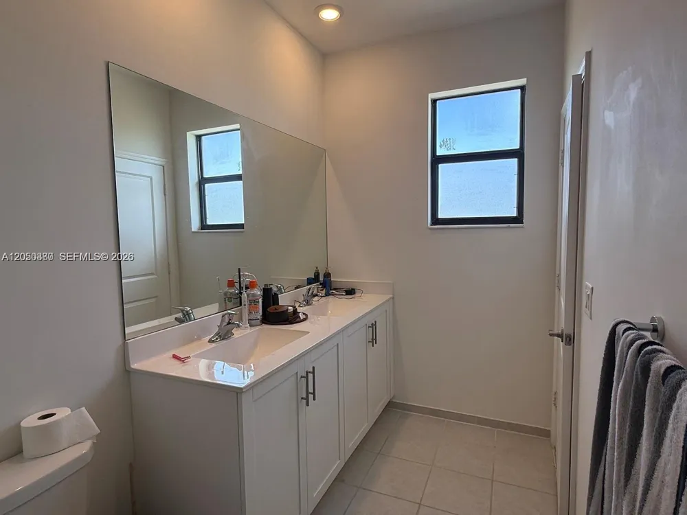 10072 SW 231 st Ln Miami, FL 33190