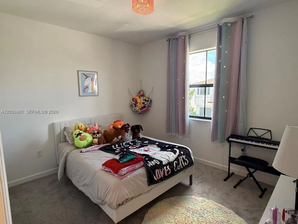 10072 SW 231 st Ln Miami, FL 33190