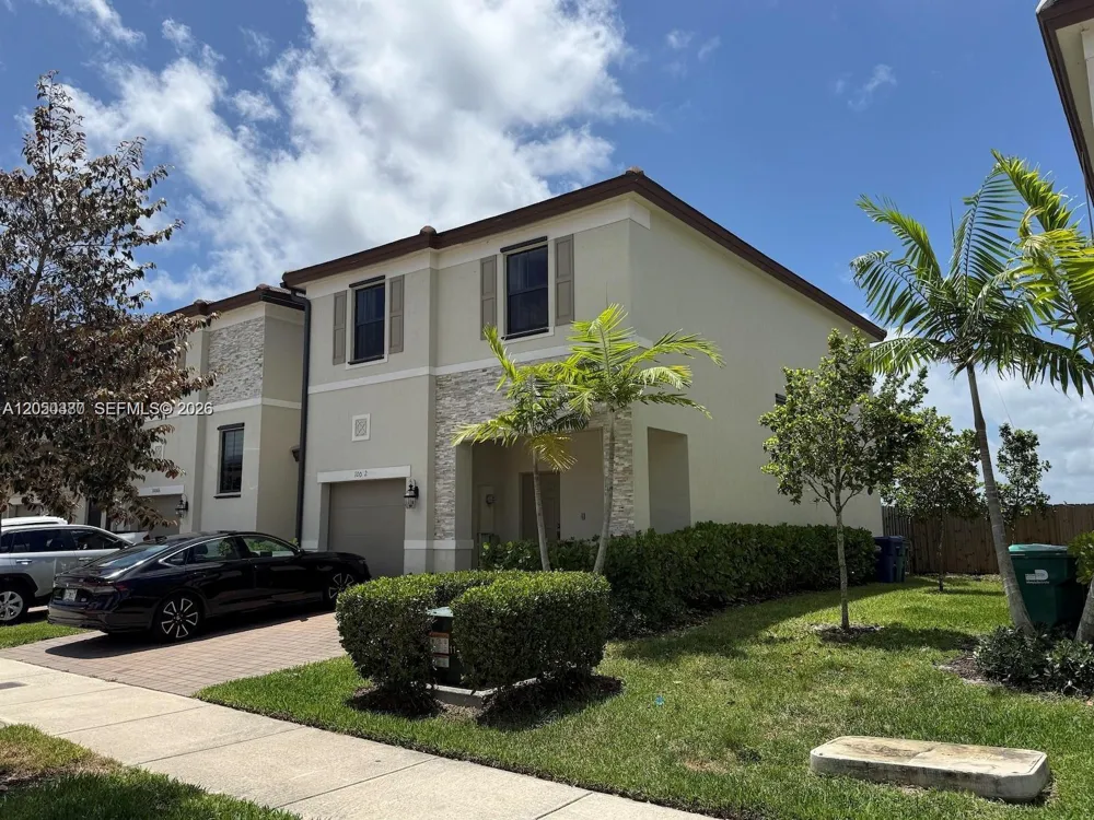 10072 SW 231 st Ln Miami, FL 33190
