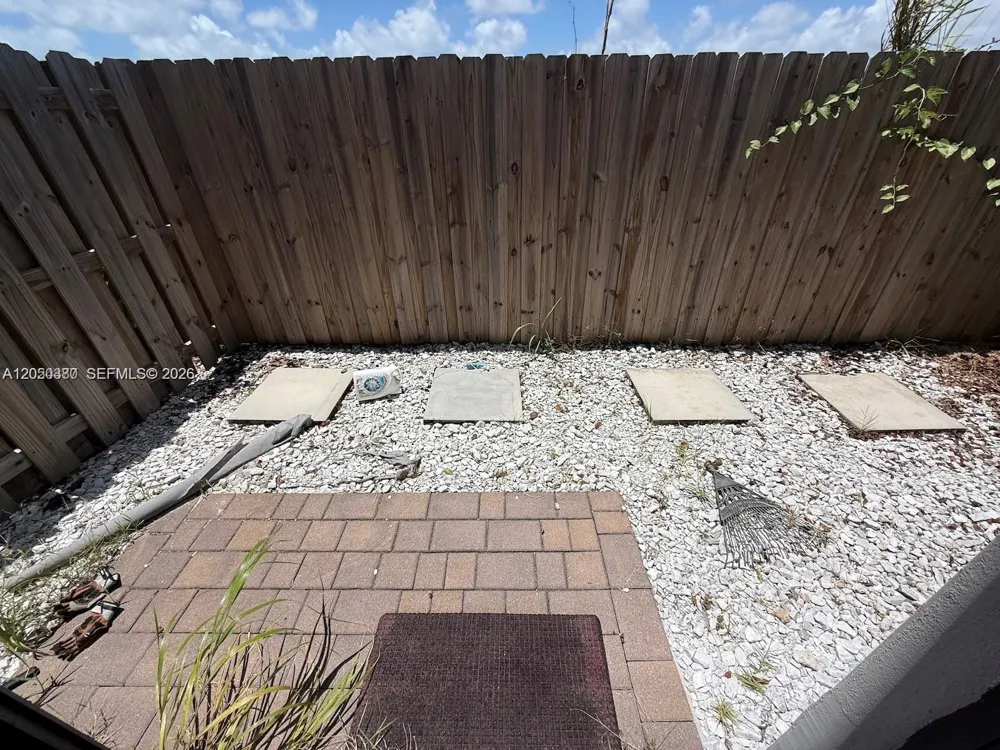 10072 SW 231 st Ln Miami, FL 33190