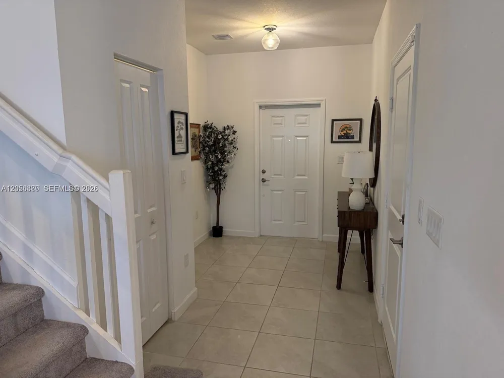 10072 SW 231 st Ln Miami, FL 33190