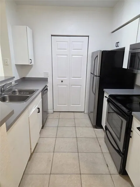 1308 Belmont Ln #1308