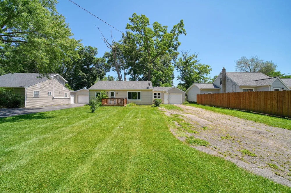 315 Kenneth Street Blackman Charter Township, MI 49203