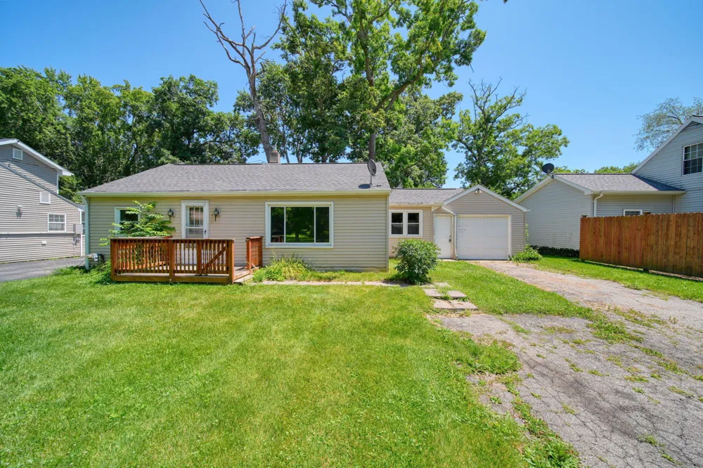 315 Kenneth Street Blackman Charter Township, MI 49203