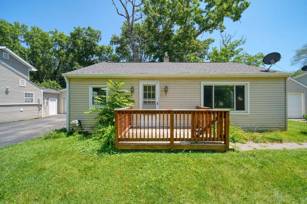 315 Kenneth Street Blackman Charter Township, MI 49203
