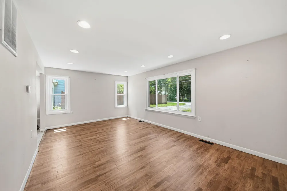 315 Kenneth Street Blackman Charter Township, MI 49203
