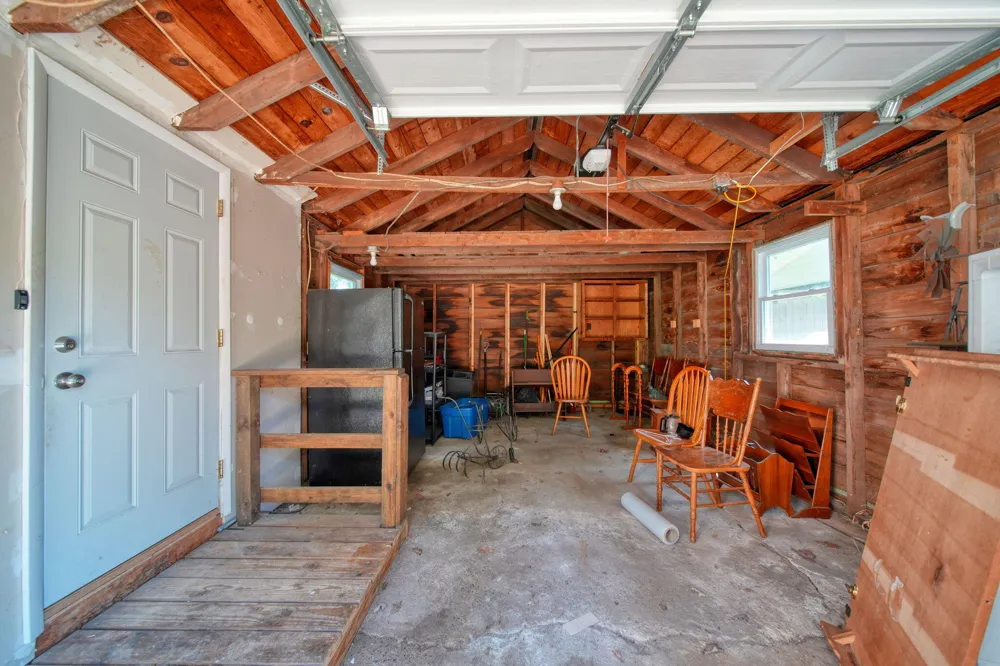 315 Kenneth Street Blackman Charter Township, MI 49203