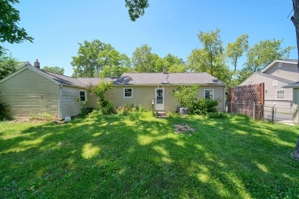 315 Kenneth Street Blackman Charter Township, MI 49203
