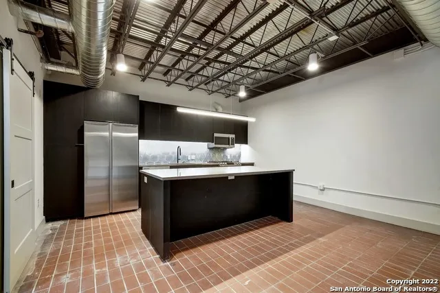 215 COCA COLA PL Unit 308 San Antonio, TX 78219