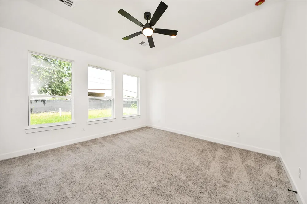 925 1st Street Hempstead, TX 77445