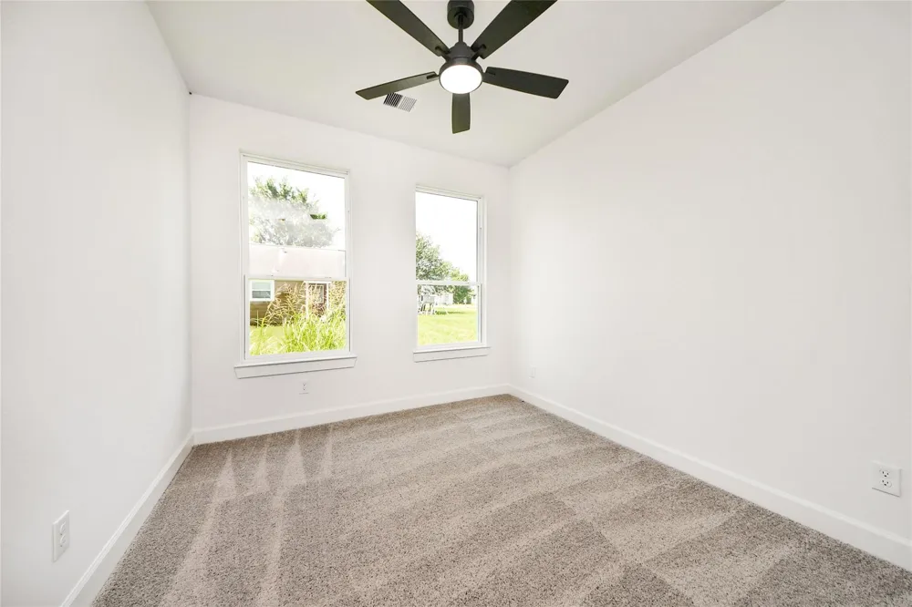 925 1st Street Hempstead, TX 77445